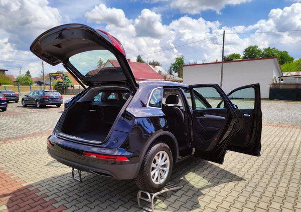 Audi Q5 cena 115900 przebieg: 58000, rok produkcji 2020 z Pruszcz Gdański małe 781